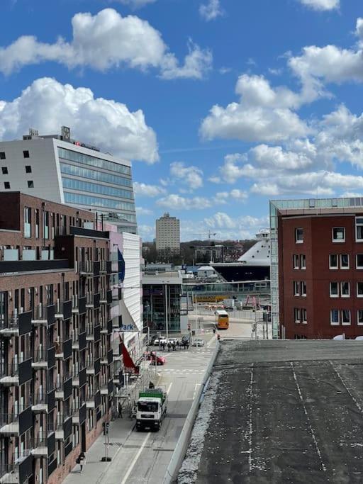 Apartment Rooftop Mit Foerdeblick, Zentral & Nah Am Hbf